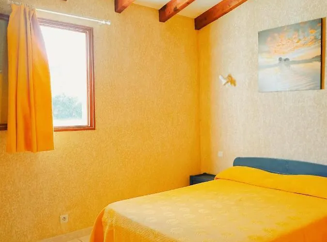 Maina Daire Cargèse